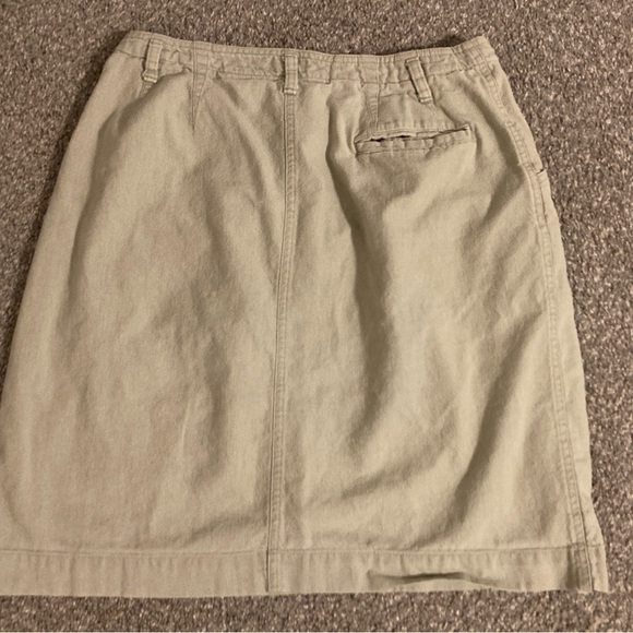 Girls Patagonia Skirt (size 16) - Picture 2 of 3